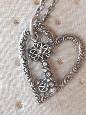Sweet Romance Silver Heart Key Necklace with Floral Motif